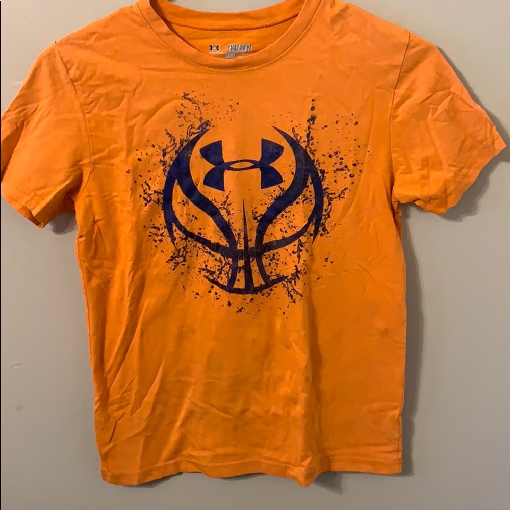 Basketball Under Armour shirt